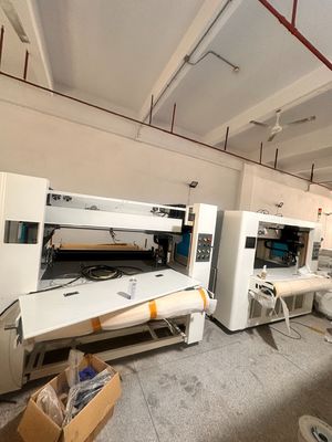 Καλή τιμή Μηχανή κοπής διπλής κεφαλής IBON Gantry για την κοπή υλικού καουτσούκ 24 mm πολυστρωμάτων σε απευθείας σύνδεση